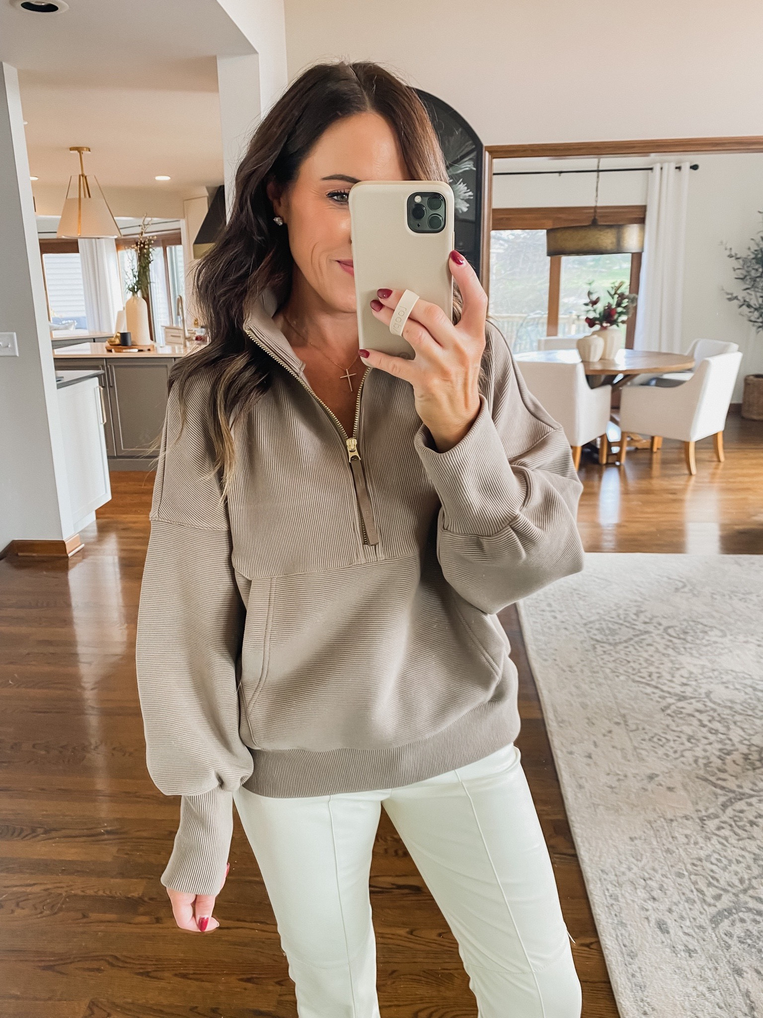 It’s all on SALE @evereveofficial

Sized up to a medium in pullover 

#LTKSeasonal #LTKHoliday #LTKsalealert