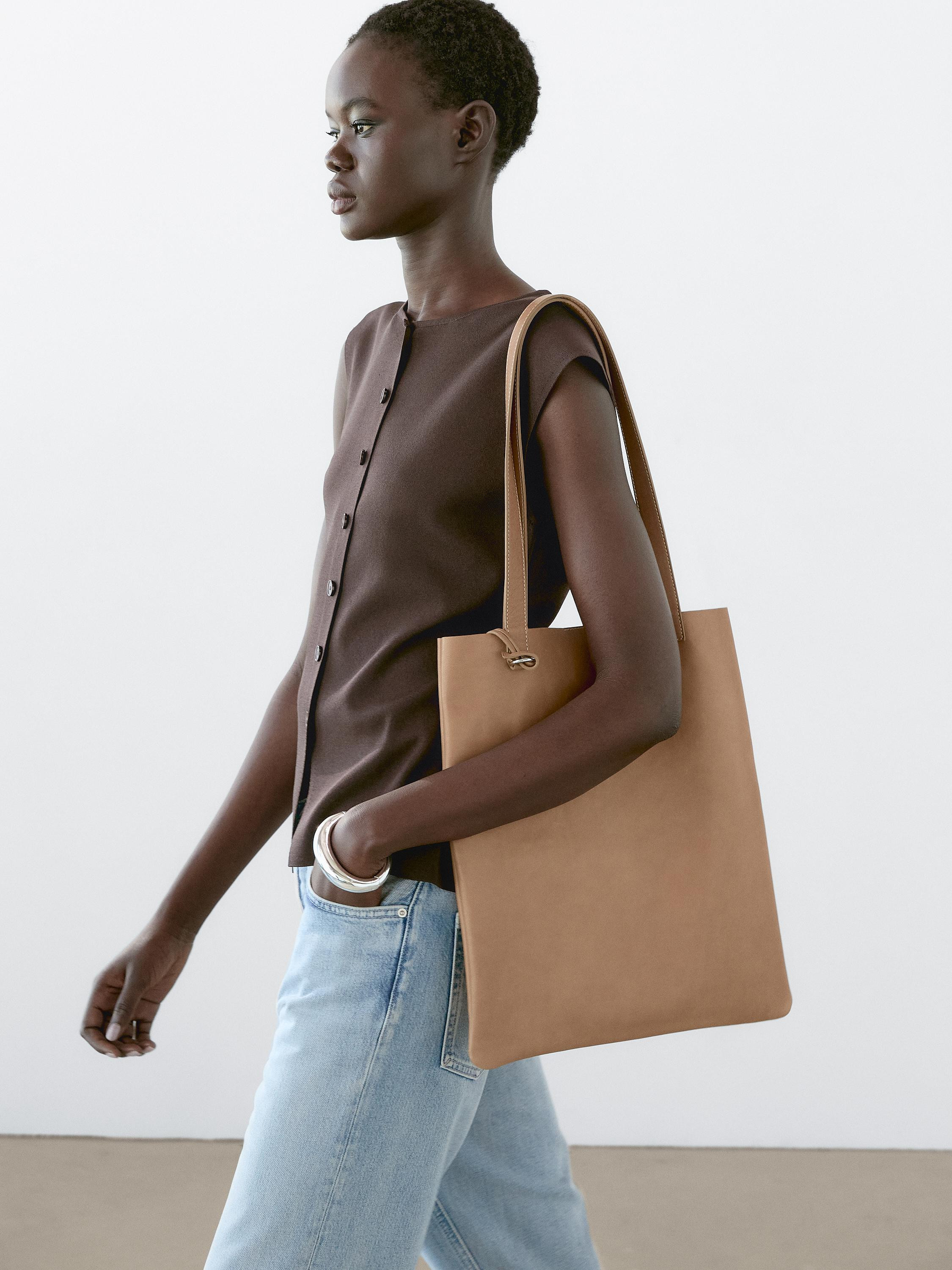 Tailored fit knit waistcoat with buttons | Massimo Dutti UK