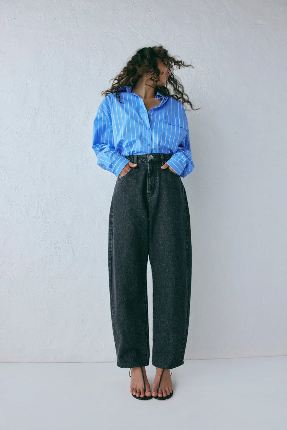 Lex Barrel Denim Jeans Washed Black | VRG Grl