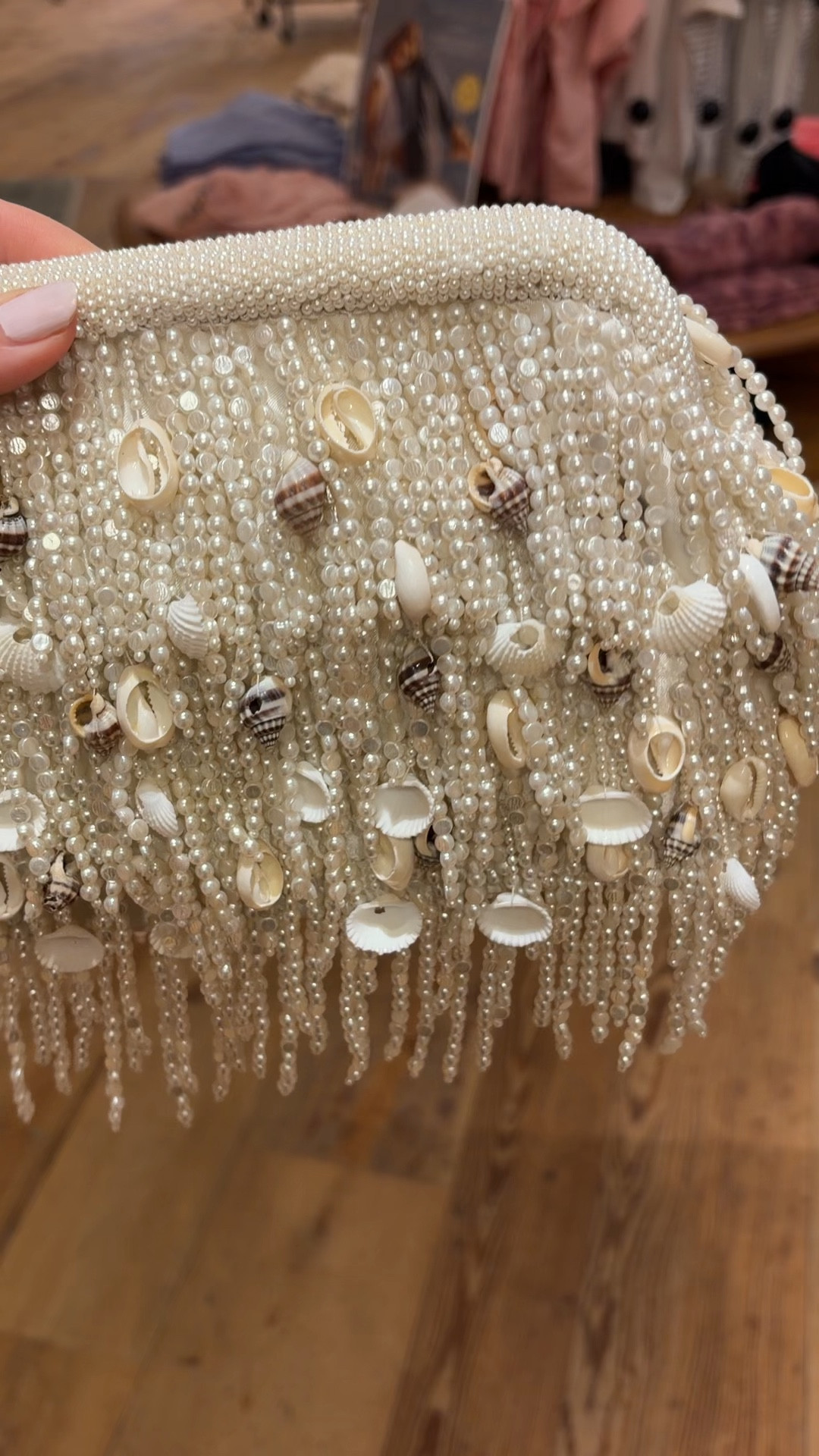 Fell in love with this beaded sea shell clutch. Perfect for bachelorette parties or vacation, it is so chic and such a statement🤍

#LTKFestival #LTKTravel #LTKSwim