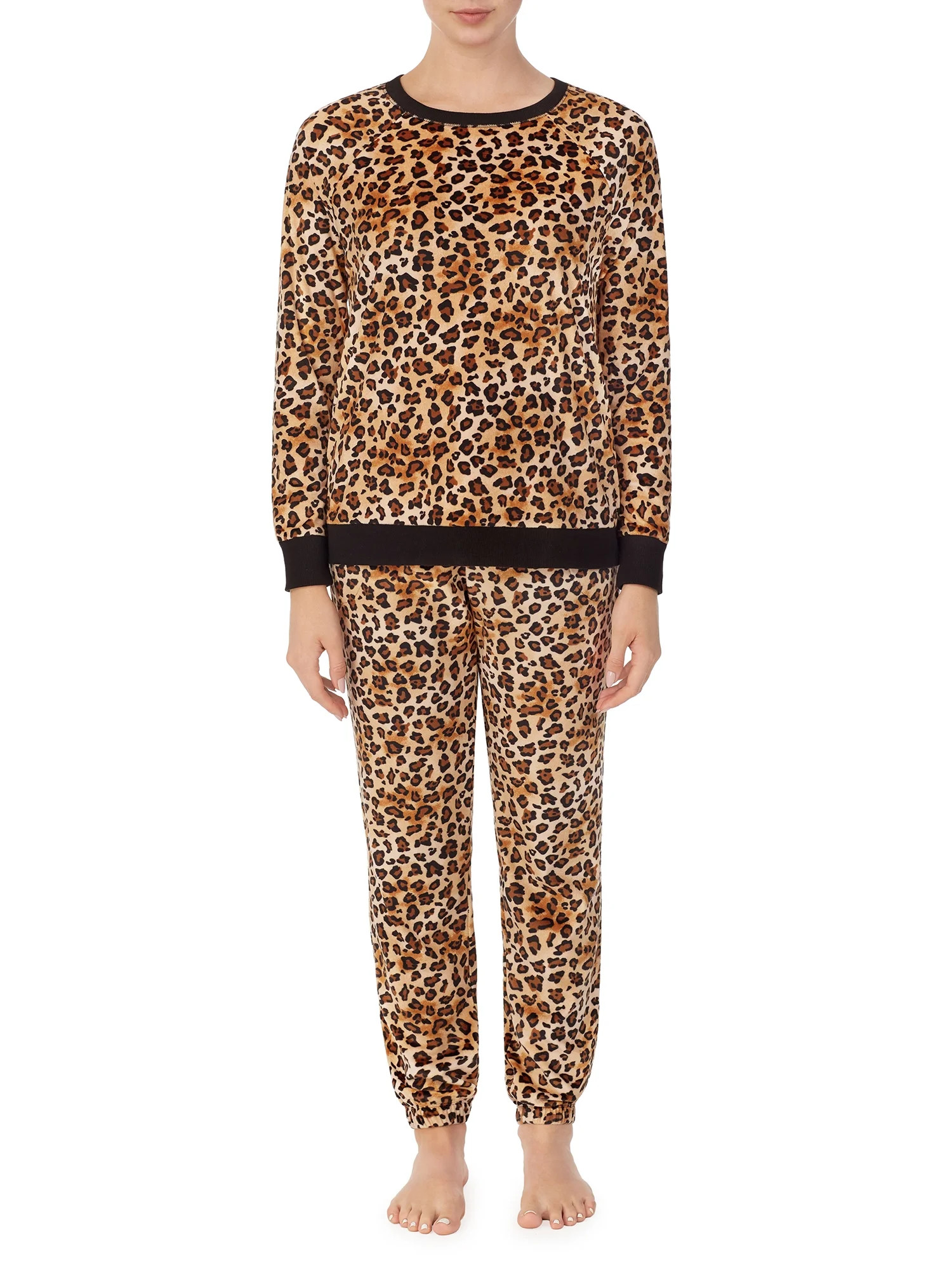 Secret Treasures Women's and Women's Plus 2-piece Stretch Knit Velour Top and Jogger Set - Walmar... | Walmart (US)