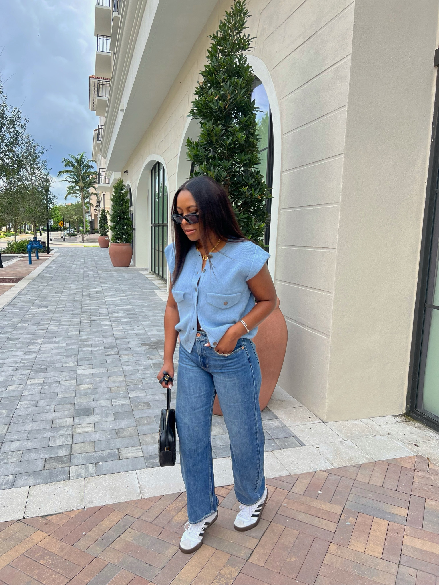 Favorite combo💙

#LTKOver40 #LTKFallSale #LTKSeasonal