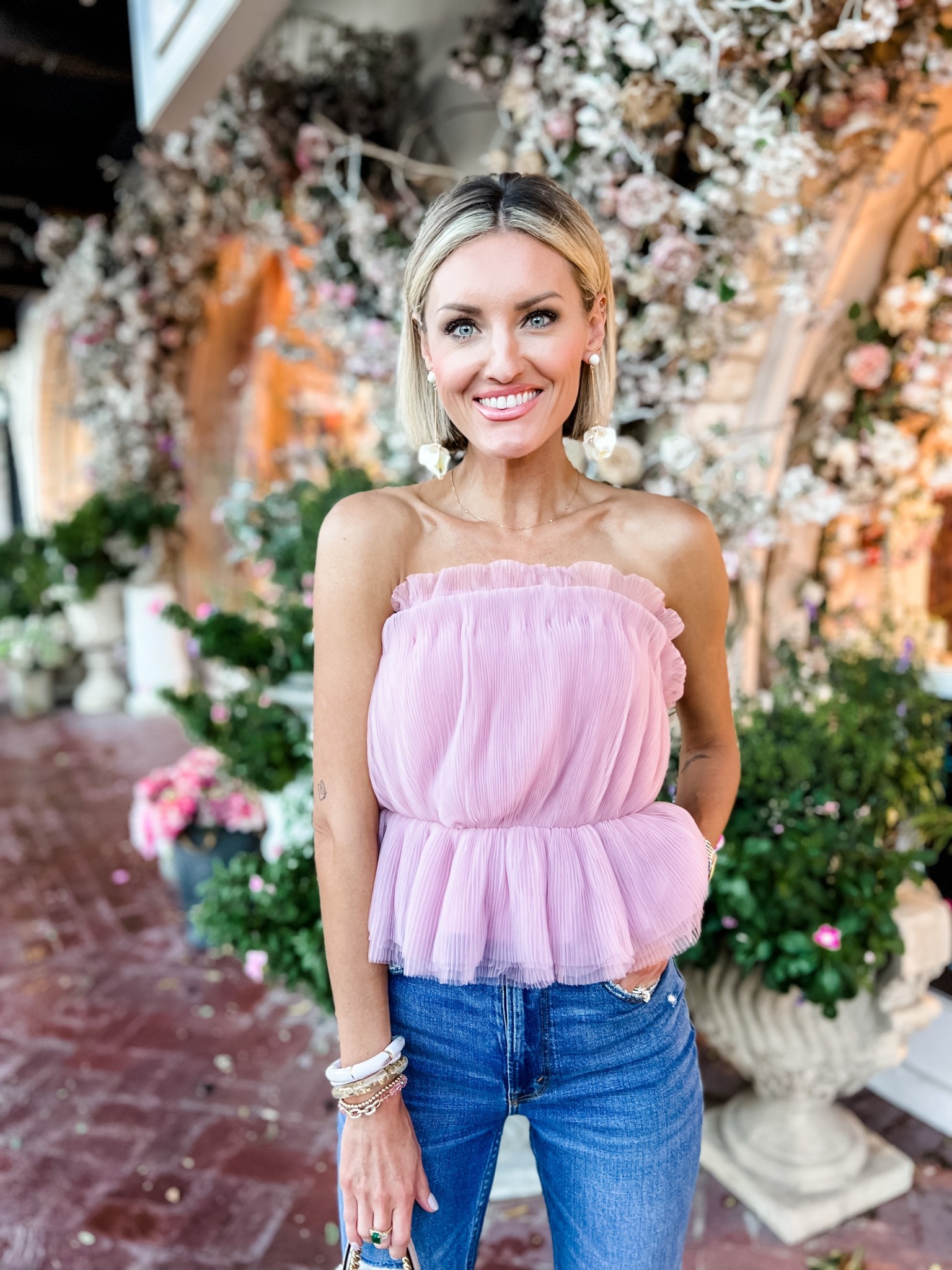 Wearing XS in pink strapless blouse from Shopbop 

#LTKCon