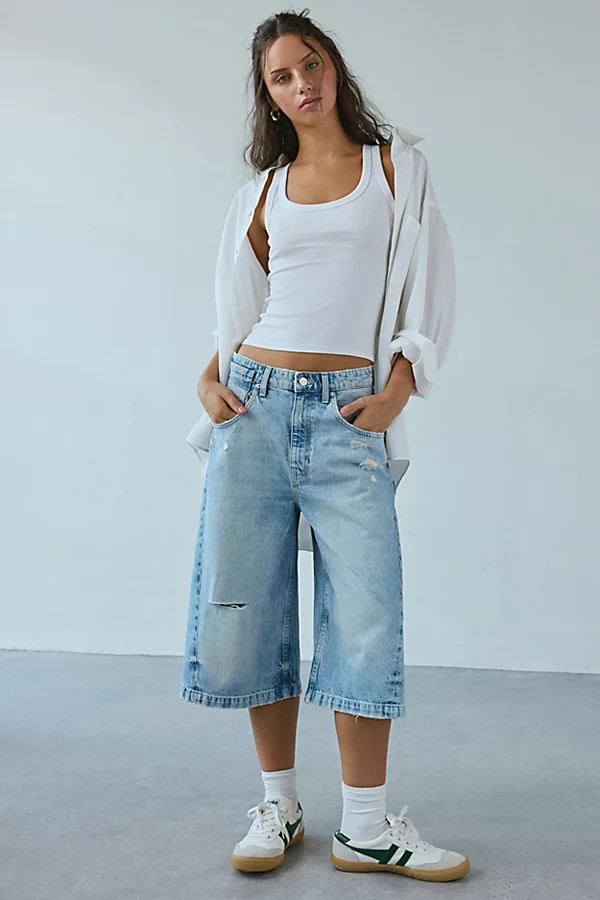 BDG Mega Mid-Rise Baggy Jort in Cloud Wash, Women's at Urban Outfitters | Urban Outfitters (US and RoW)
