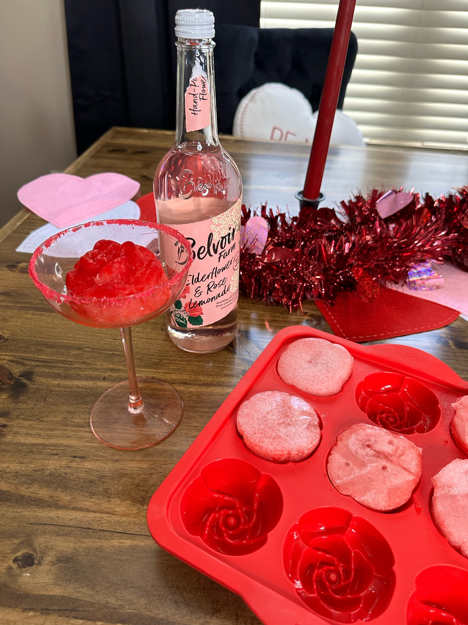The cutest flower ice cubes and Amazon cocktail cups! ♥️

#LTKhome #LTKMostLoved #LTKfindsunder50