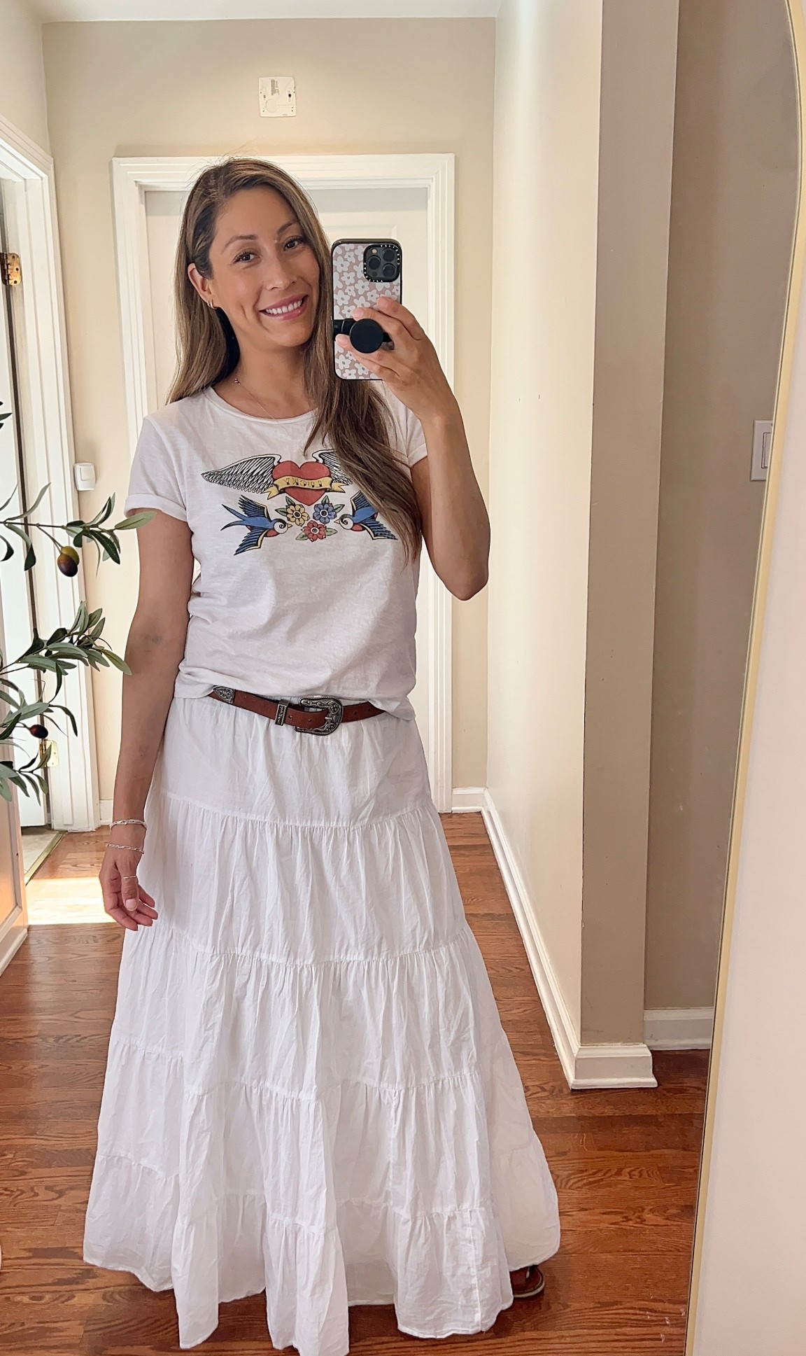 Also spring in Los Angeles 🌸🌺
100% shirt and skirt!
Shirt: sz small 
Skirt: sz medium 
#springoutfit #skirt #cotton #cottonskirt #graphictshirt #luckybrand

#LTKSeasonal #LTKSaleAlert #LTKmomlife