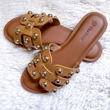 So cute and comfy. The fit is true to size, $10 off now and available in lots of colors. 





Amazon sandals, summer sandals, summer shoes, slide sandal, amazon fashion, the drop sandals 

#LTKShoeCrush #LTKSaleAlert #LTKFindsUnder50 #LTKSeasonal