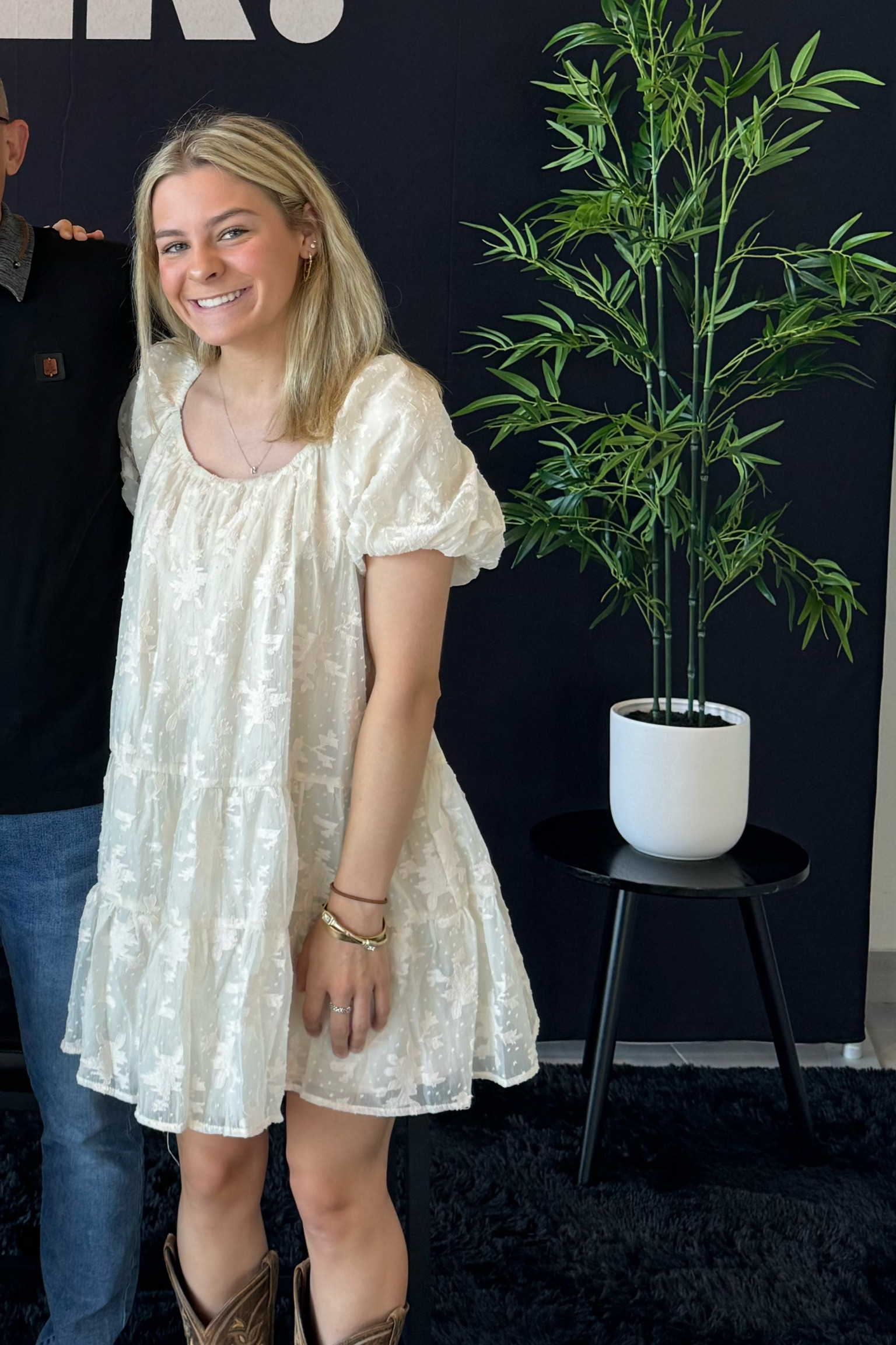 terrible pic but wearing a size XS!