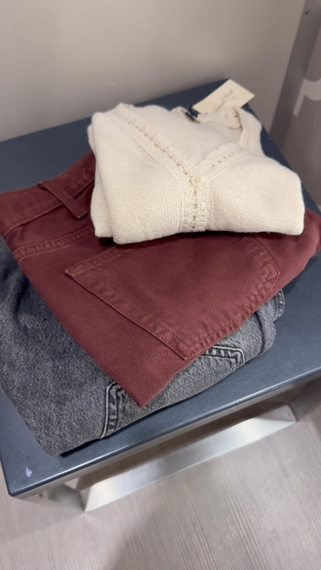 I love these Merlot color jeans.  Mid rise boyfriend jeans and sweater, casual fall outfit