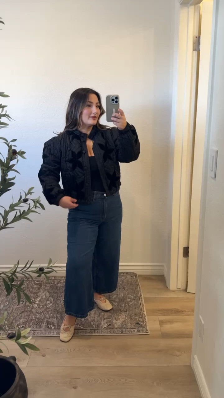 Quilted jacket! 
Size xs 

Free people, fpstyle, petite fashion 

#LTKWatchNow #LTKHoliday #LTKSaleAlert