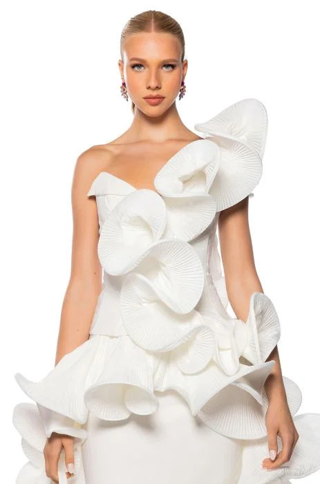 CASCADING RUFFLE BLOUSE IN WHITE | AKIRA