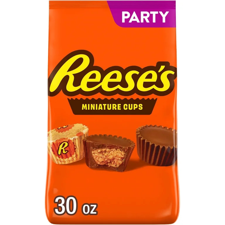 Reese's Miniatures Milk Chocolate Peanut Butter Cups, Candy Party Pack, 30 oz | Walmart (US)