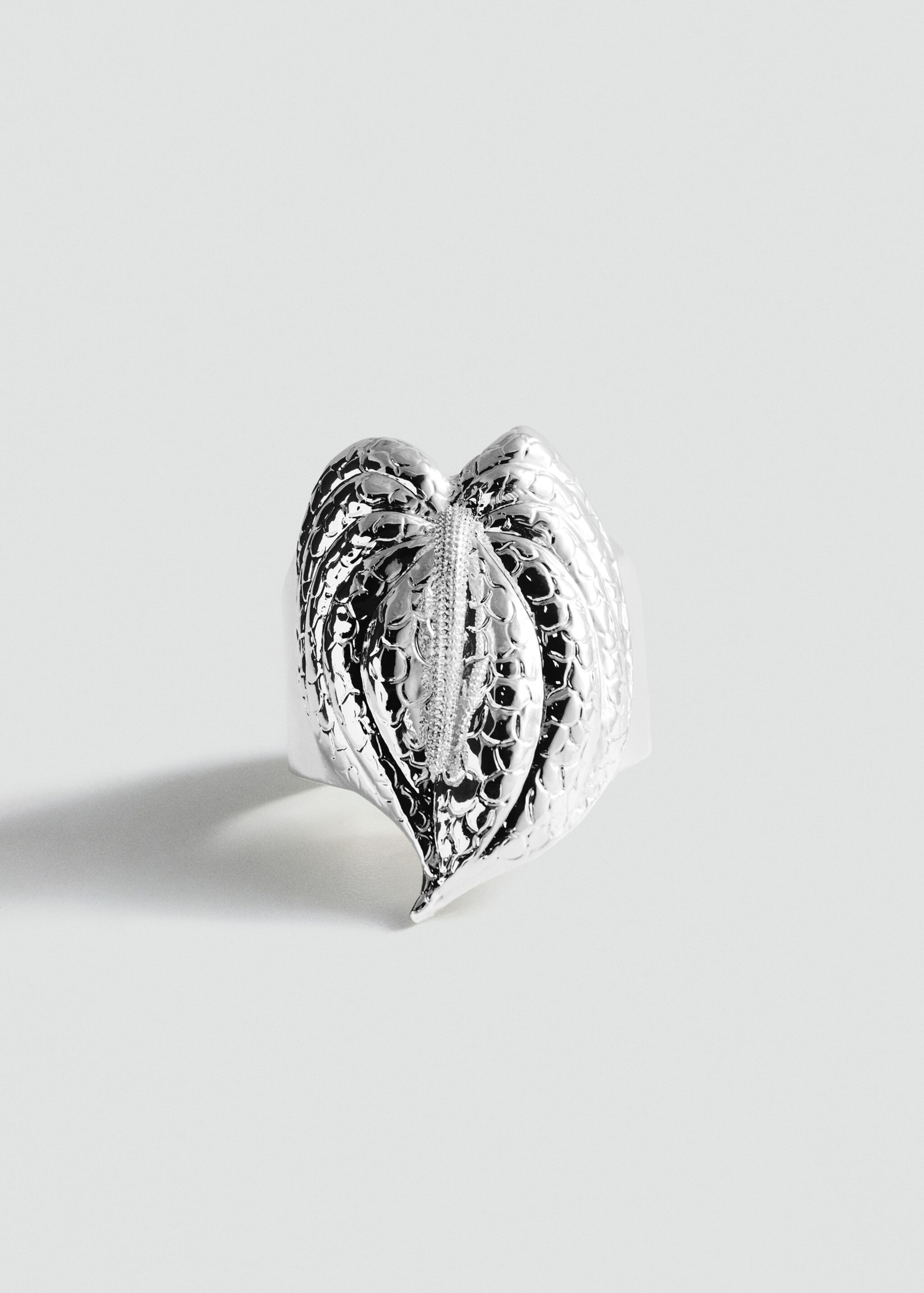 Ohrringe mit facettierten Kristallsteinen - Damen | MANGO Österreich | Mango EU