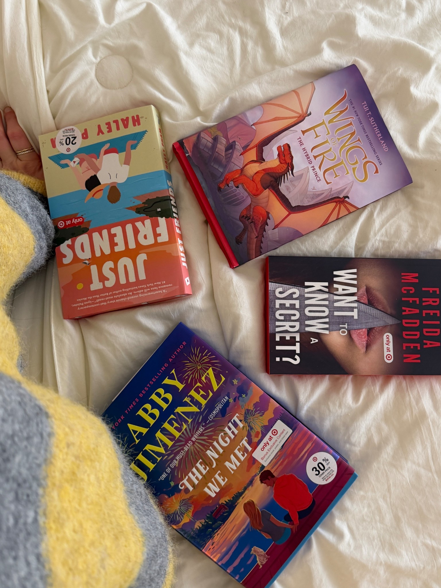 #ad Life is crazy, but thankfully so is my TBR🤭📚👏🏻✨📦 all my current reads available to shop at @target #Target #TargetPartner #TargetBooks