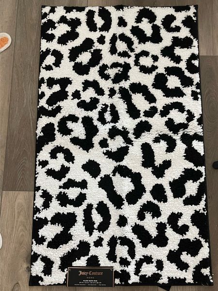 In LOVE with my new bath rugs!!! Extremely plush-soft! And so cute! 

#LTKsalealert #LTKBacktoSchool #LTKhome