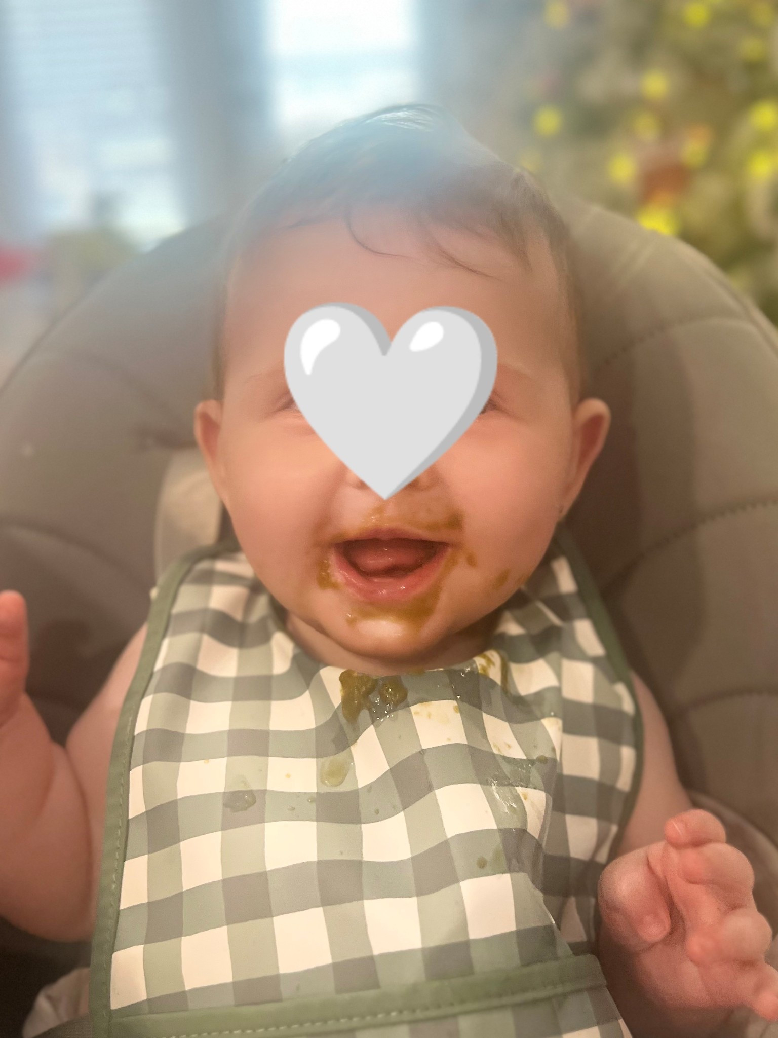 Every mom out there knows how tough peas and green beans are to  clean. I FINALLY found a bib that is washable, and AFFORDABLE!

#LTKFindsUnder50 #LTKmomlife #LTKBaby