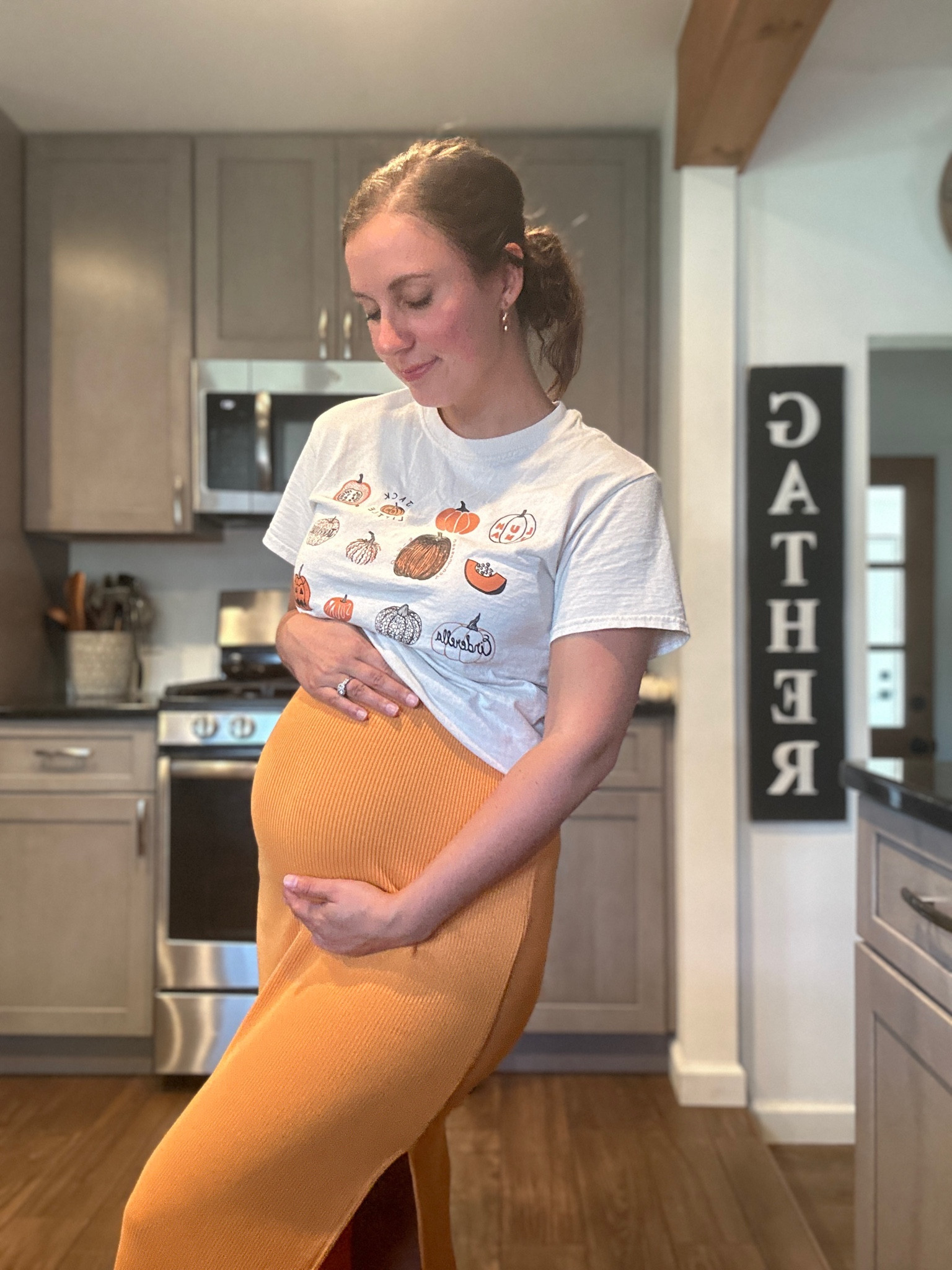 🎃 Embracing the fall vibes with my pumpkin-sized baby bump! 🤰🍂



 #BabyBump #PregnancyGlow #FallFashion"

#LTKbump #LTKbaby #LTKHalloween