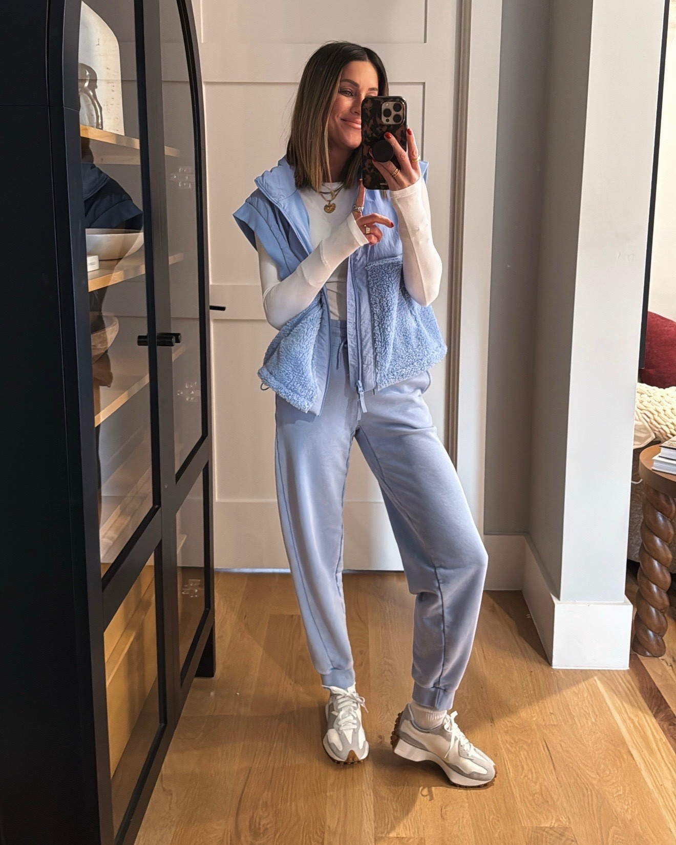 Just saw that my vest and pants are 30% off today!! The quality is 10/10- this vest looks like Alo but for a fraction of the price 🙌🏼

#LTKootd #LTKActive #LTKFindsUnder50