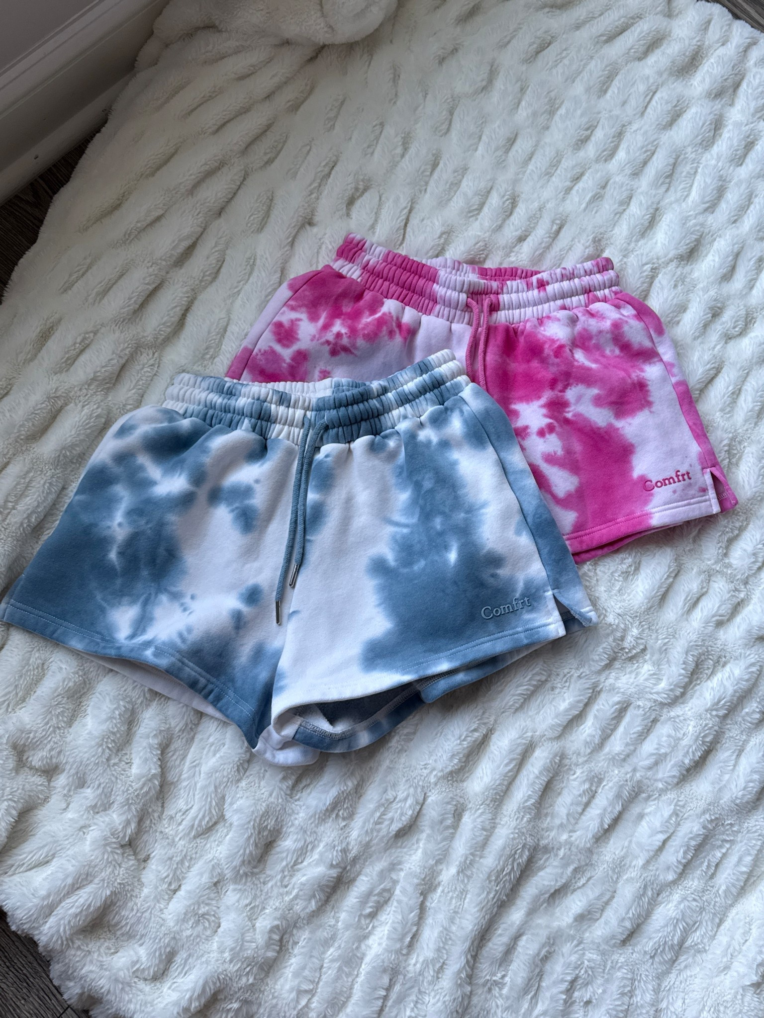 Tie dye shorts from Comfrt!! Perfect for summer 

#LTKSummerEdit #LTKFindsUnder50 #LTKStyleTip
