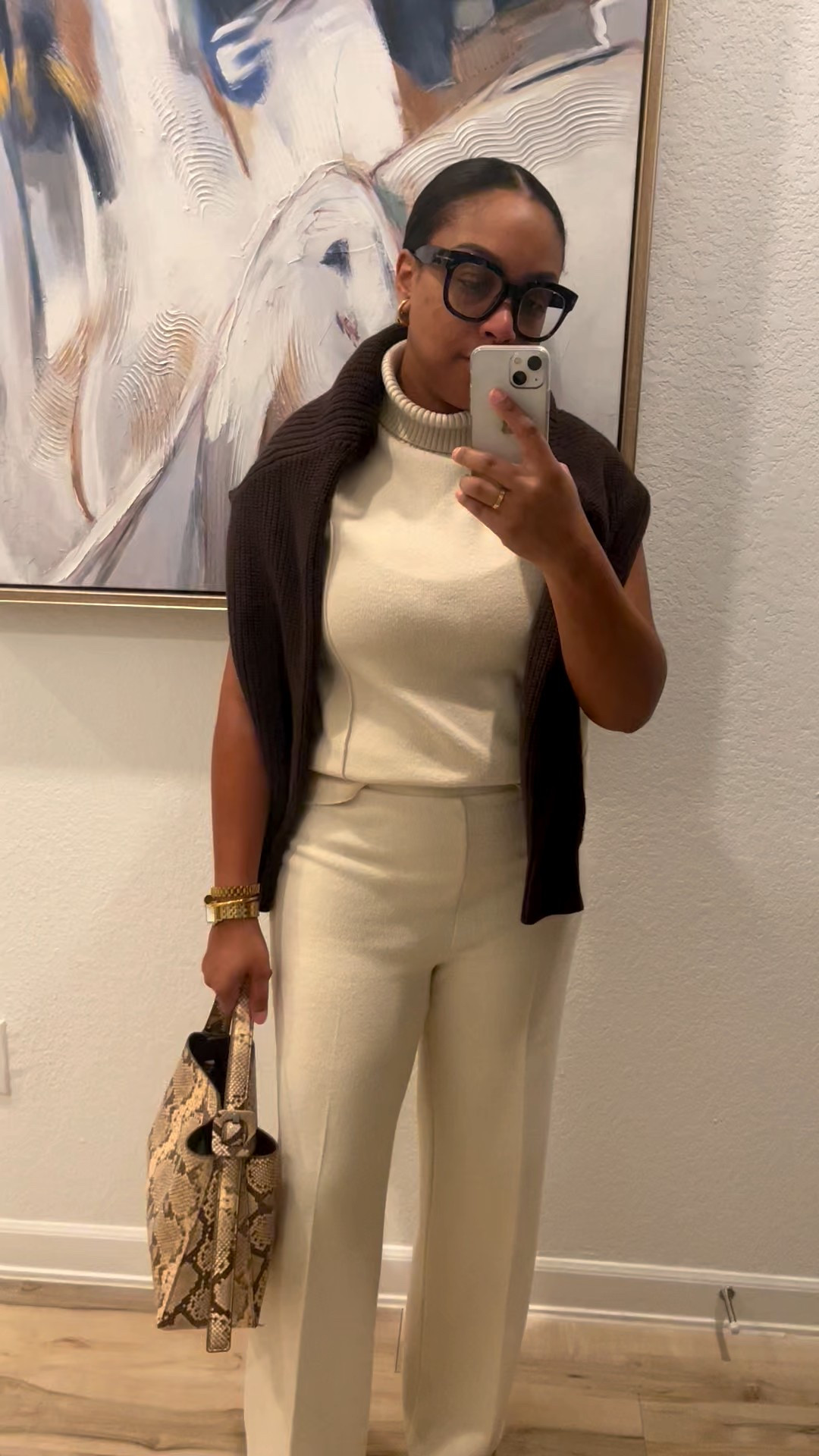 Chic outfit for work or a meeting! So good and comfy🤎🤍

#LTKootd #LTKmorningroutine #LTKgrwm