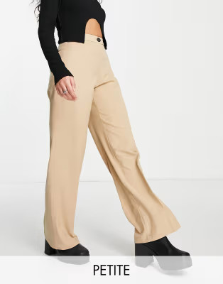 Bershka Petite wide leg slouchy dad tailored pants in camel | ASOS (Global)