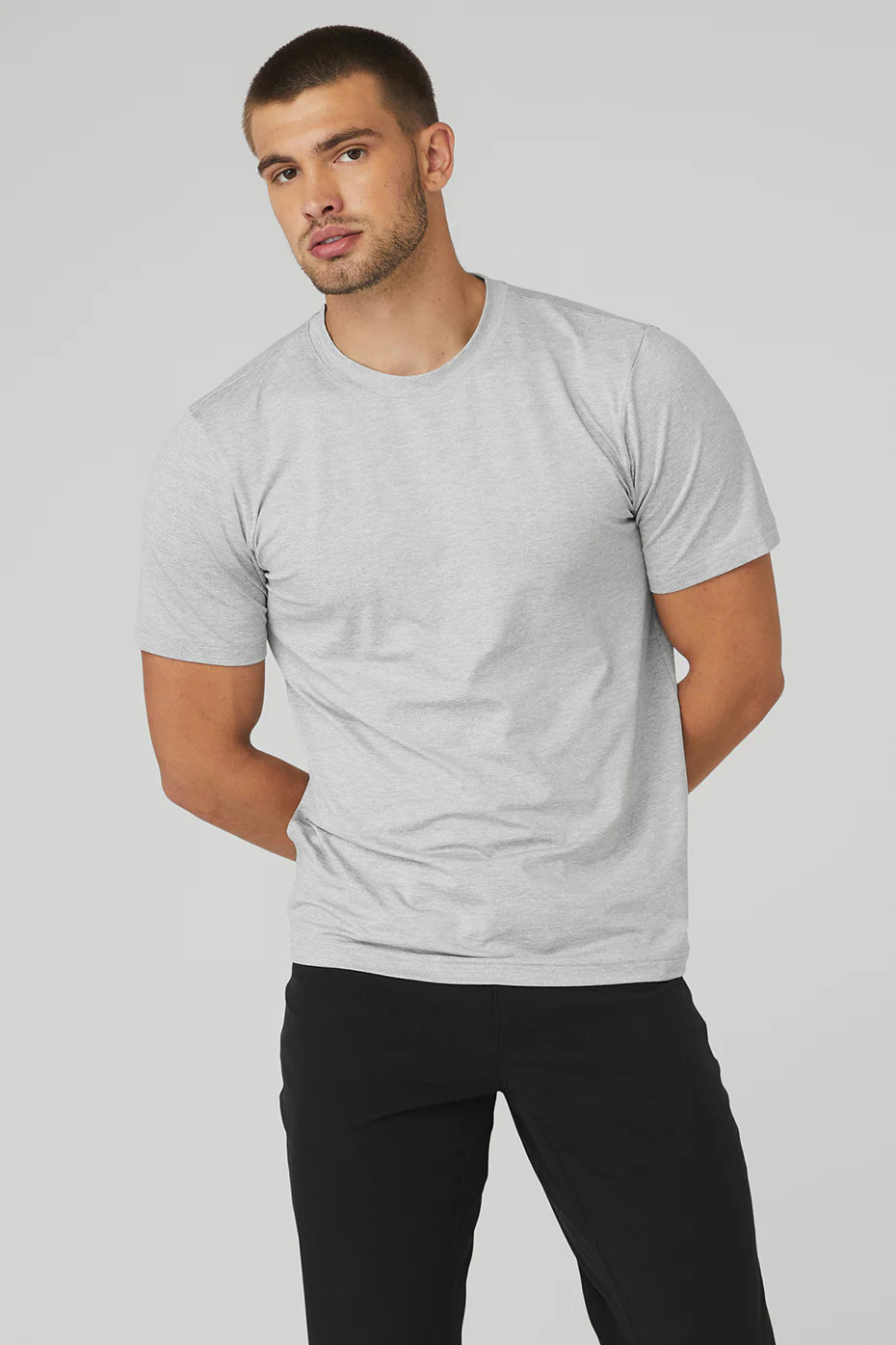 The Triumph Crew Neck Tee | Alo Yoga (US)