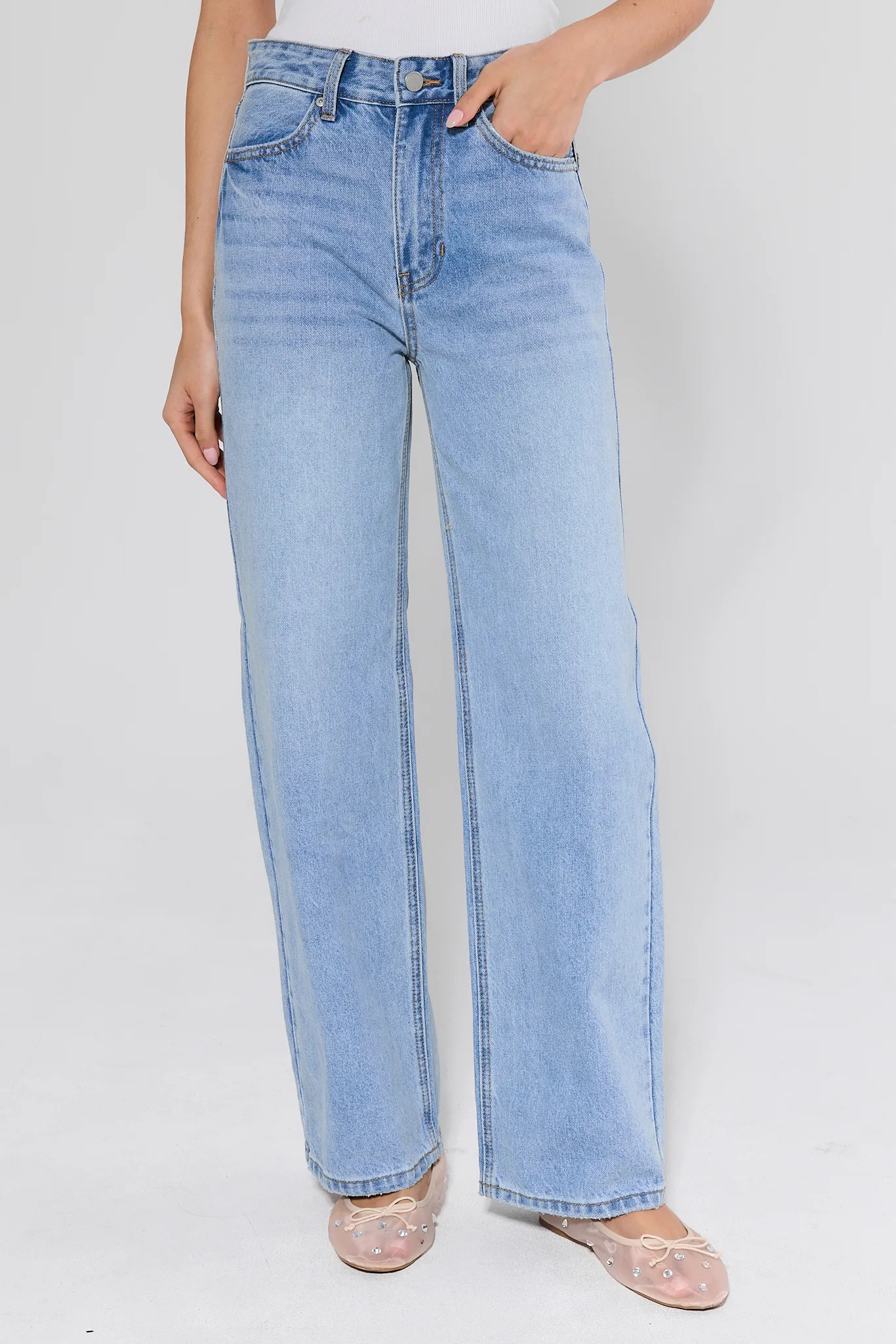 Laney Light Wash Wide Leg Jeans | Avara