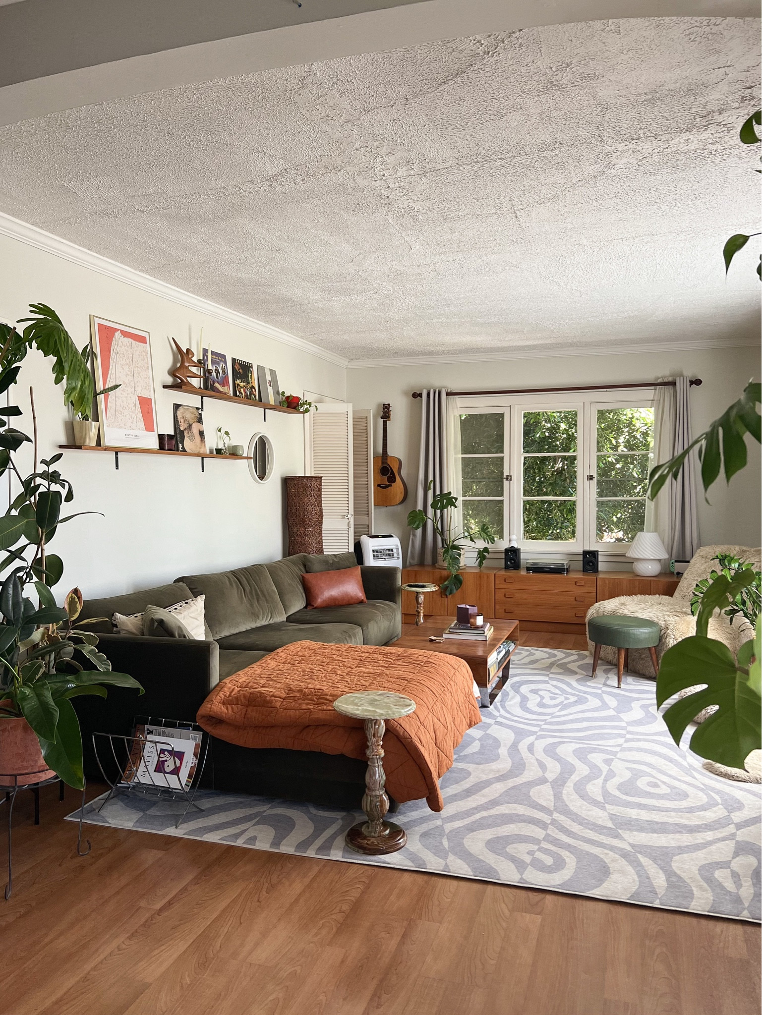 Cozy and bright 🌤️🌿

#LTKhome