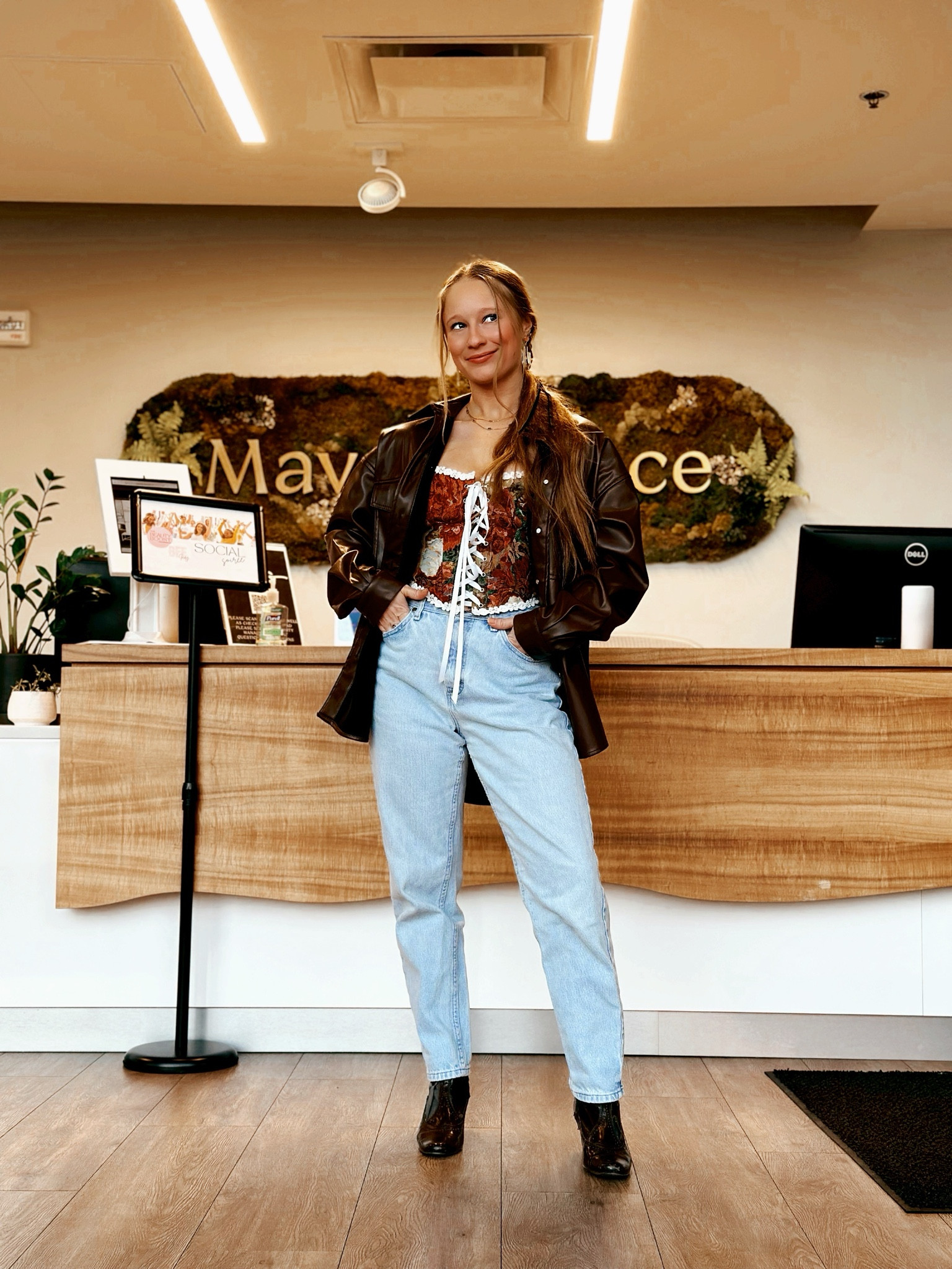 Business Fairy ✨🧚🏼🧳

#LTKfindsunder100 #LTKmidsize #LTKstyletip