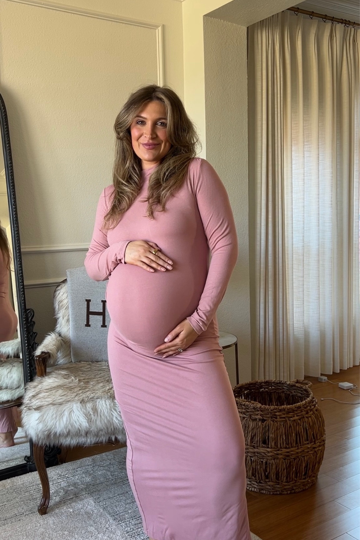 Mauve dress was the winner for my baby sprinkle! So comfy 👏👏

Baby shower, baby shower dress, pink dress

#LTKBump #LTKFindsUnder50 #LTKBaby