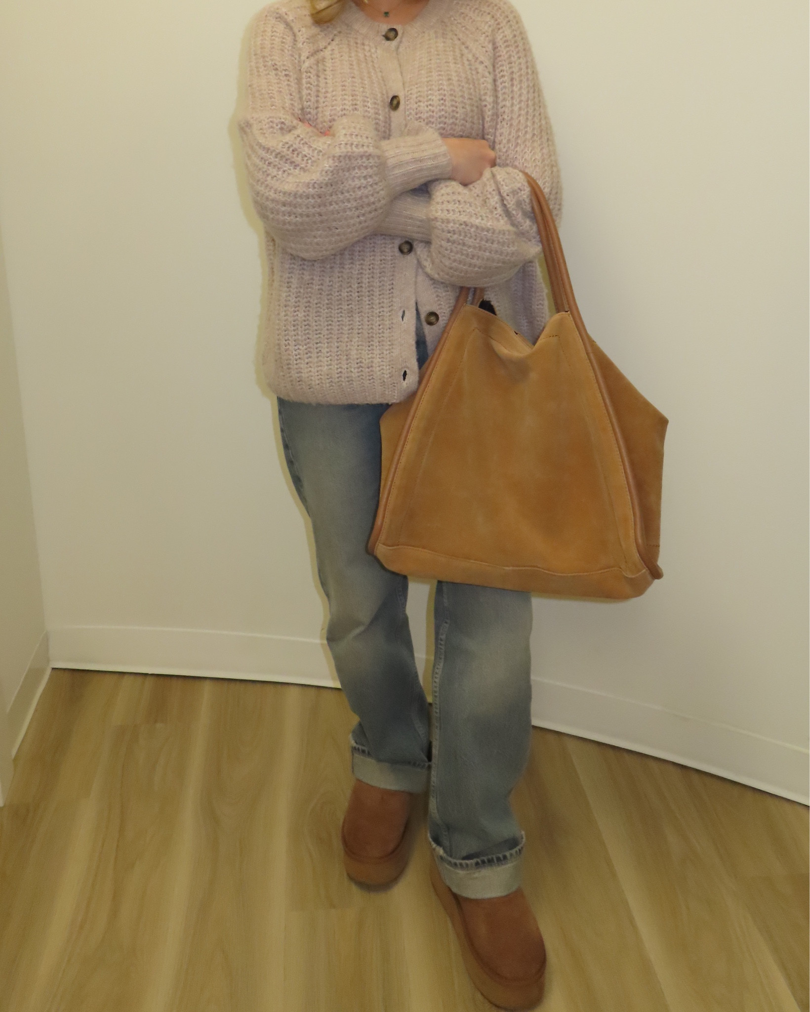The suede tote I’ve been on the hunt for👜

#LTKWorkwear #LTKootd #LTKTravel