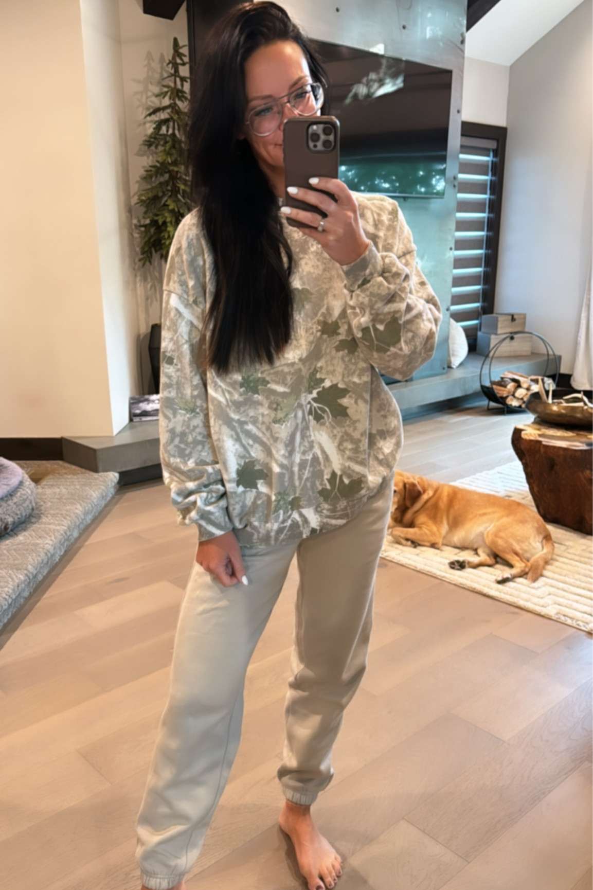 Sunday comfs  

#LTKover40 #LTKSeasonal