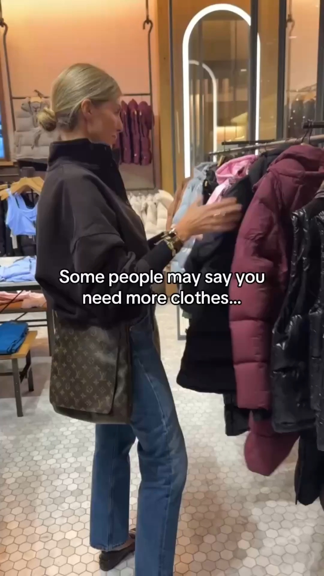 Buying more clothes feels like the solution… until you’re standing in front of a full closet with the same problem. 

The truth is, most wardrobes don’t have a quantity issue — they have a styling issue. 

Here’s what actually makes a difference: 

• Understanding proportions (this changes everything) 
• Having go-to outfit formulas you can rely on 
• Choosing pieces that work together — not just individually 
• Using layering and accessories to create variety 

When you know how to style what you already own, your wardrobe starts working for you — not against you. 

✨ Save this before your next shopping trip.