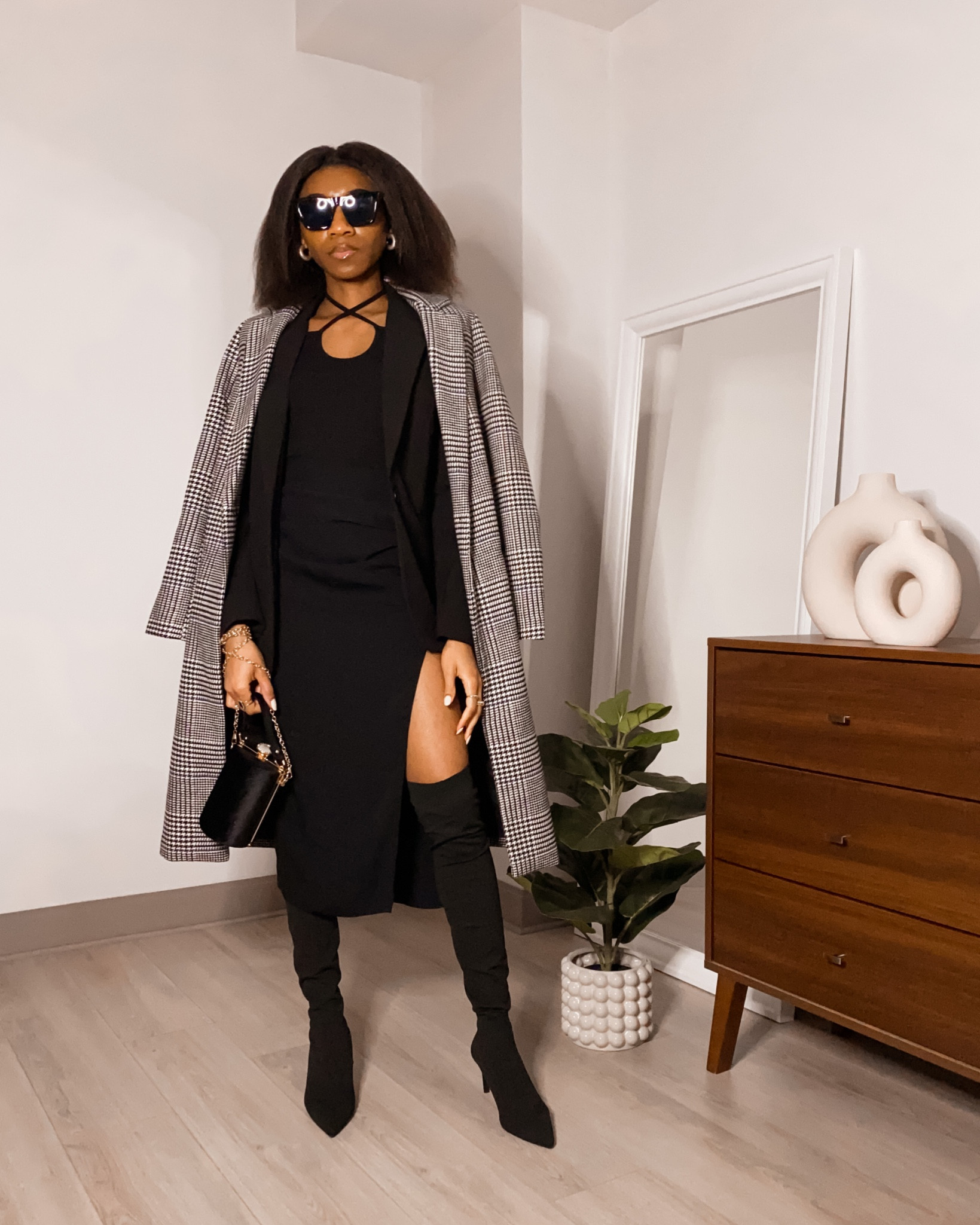 All Black *chef’s kiss*

Plaid coat, Black outfit, all black outfit, spring trends, spring style 2023, transitional style, split skirt

#LTKSeasonal #LTKunder100 #LTKfit