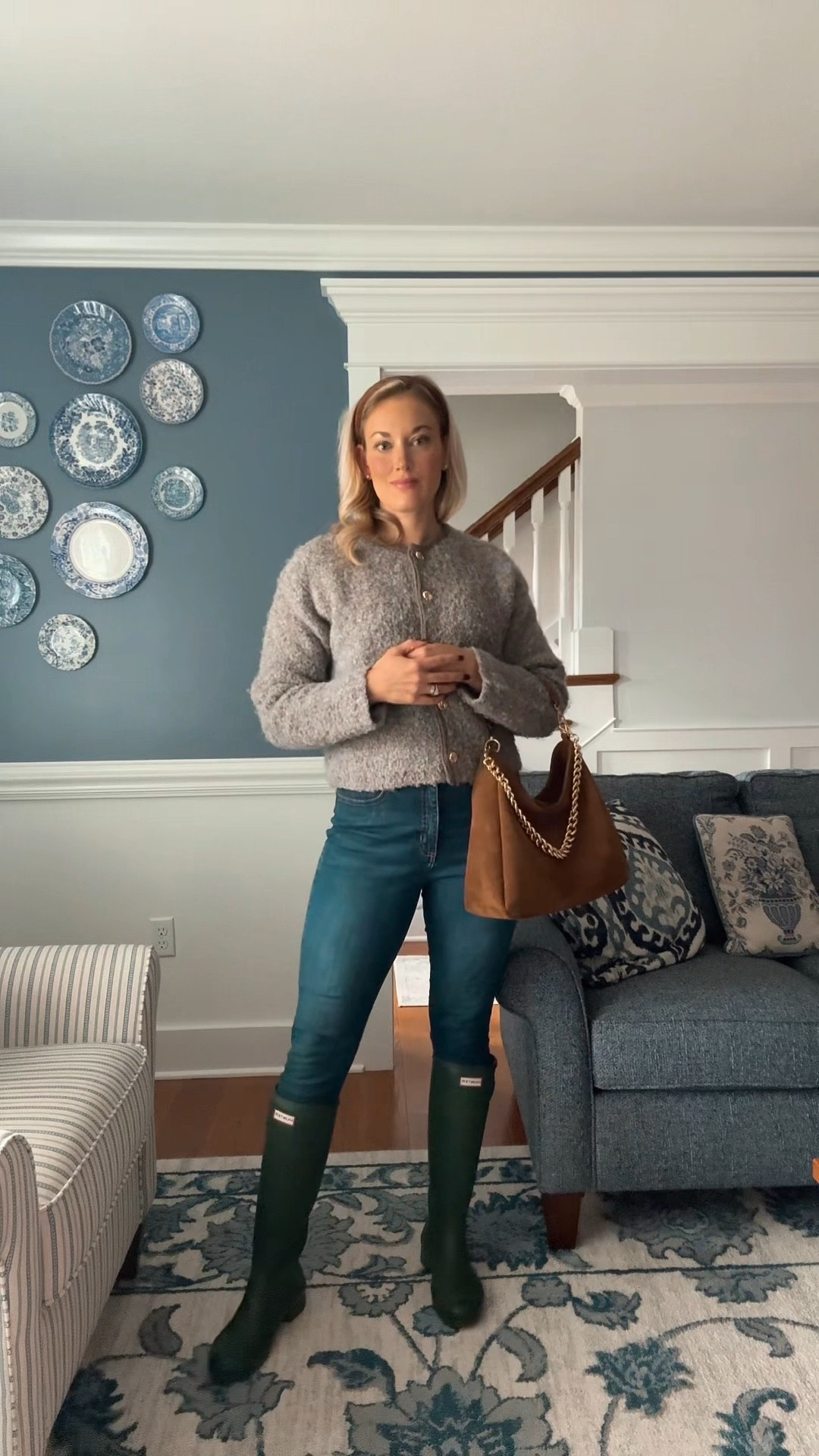 Obsessed with this boucle cardigan and use code: KALYN25 for 25% off my bag 

#LTKItBag #LTKFindsUnder100 #LTKSeasonal