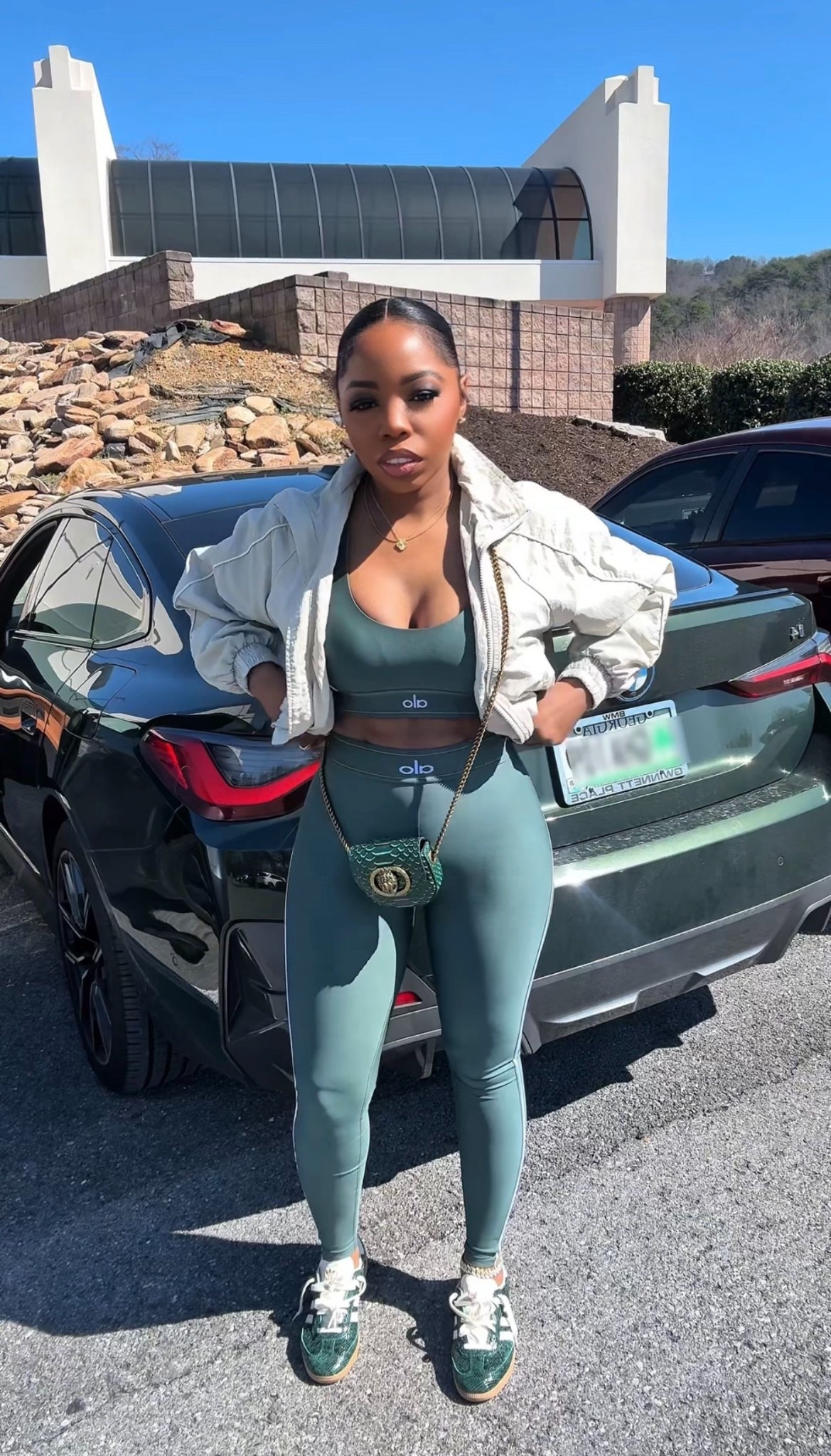 OOTD
Jacket - Fashion Nova Keep Your Cool Windbreaker - Sage 
Bra: small
Leggings - xsmall

