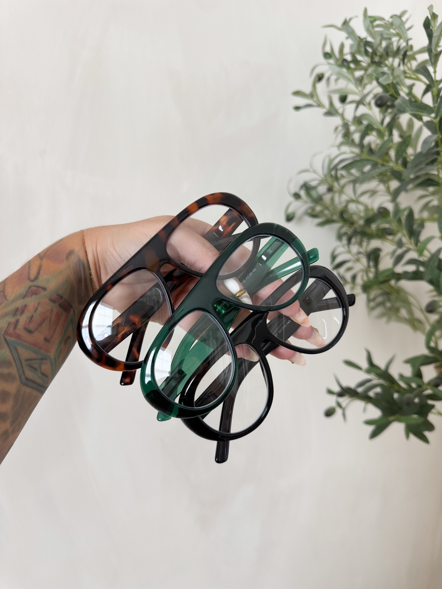 For all my blind baddies 🤪🤓 

These readers are so cute and I have about 20 pairs because I’m always losing them. I need a pair in every room of the house haha.

My newest find these are so cute !