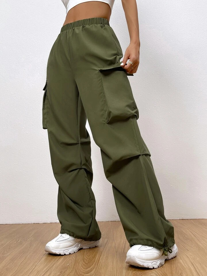 SHEIN Coolane Flap Pocket Drawstring Hem Cargo Pants | SHEIN