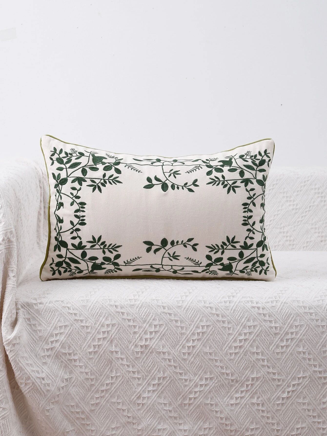 Embroidery Leaf Cushion Cover Without Filler | SHEIN