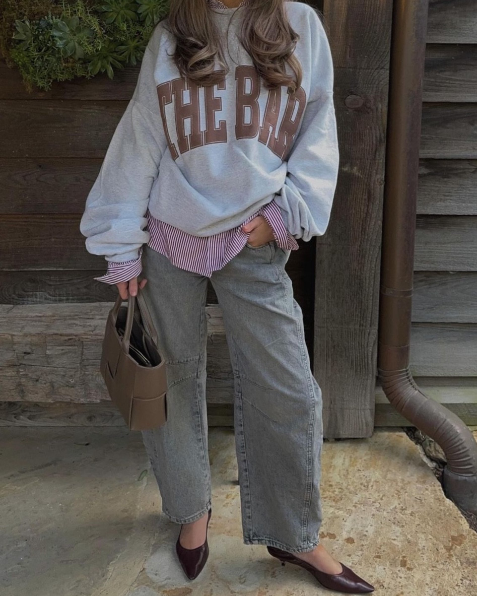 Another way to style your The Bar sweatshirt for fall 🤎🍂