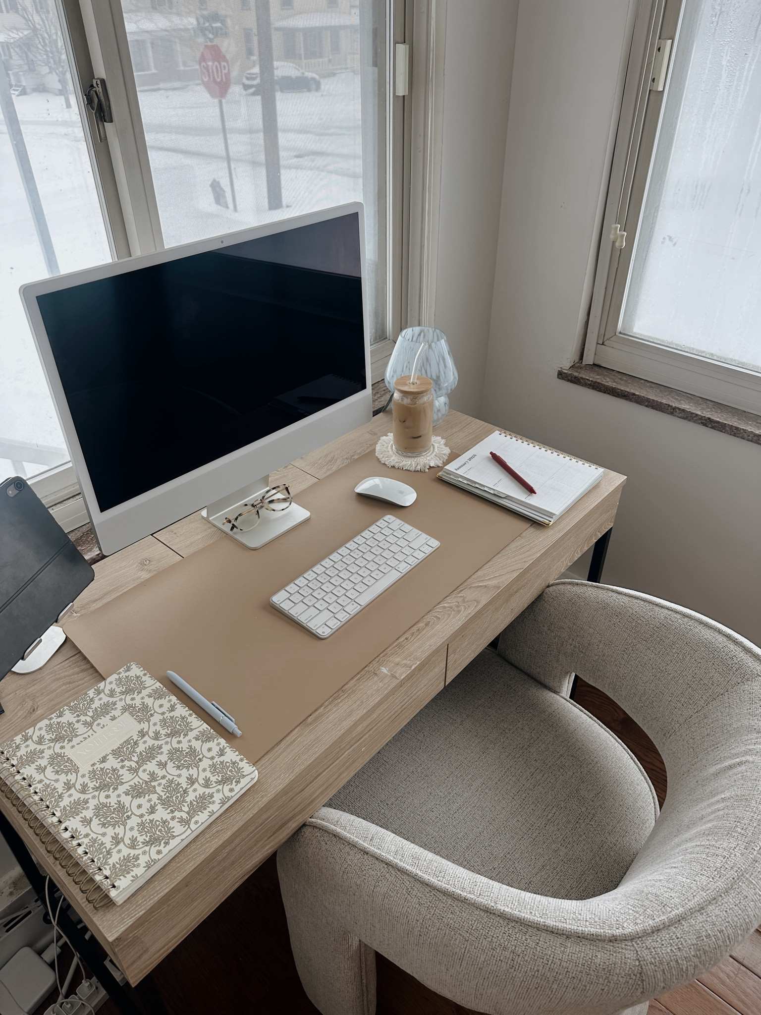 Home office set up 

#LTKHome #LTKU #LTKWorkwear