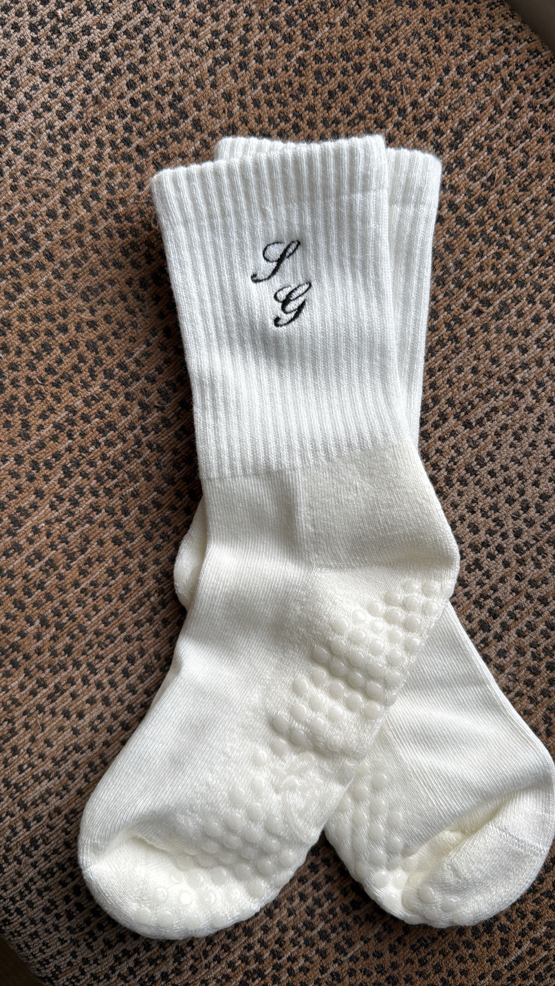 Monogrammed pilates socks! One of my favorites and such a good gift… plus some more wellness & fitness ideas. 

#LTKFindsUnder50 #LTKGiftGuide #LTKfitnessgoals