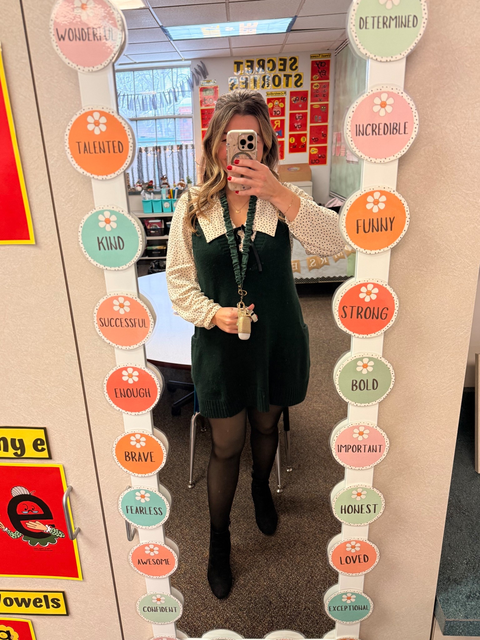 Holiday teacher OOTD👩🏼‍🏫🎄

#LTKdayinmylife #LTKootd #LTKHoliday