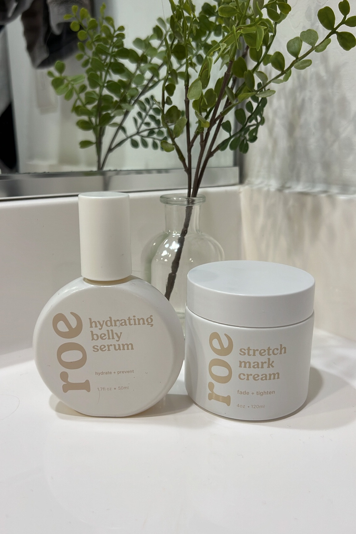 If you’re pregnant I highly recommend the belly bundle by roe!! I’ve been using it as stretch mark prevention - try code ANGLIN for 15% off


Maternity must have
Beauty
Stretch mark cream
Lotion
Body oil 

#LTKbump #LTKbeauty #LTKunder100