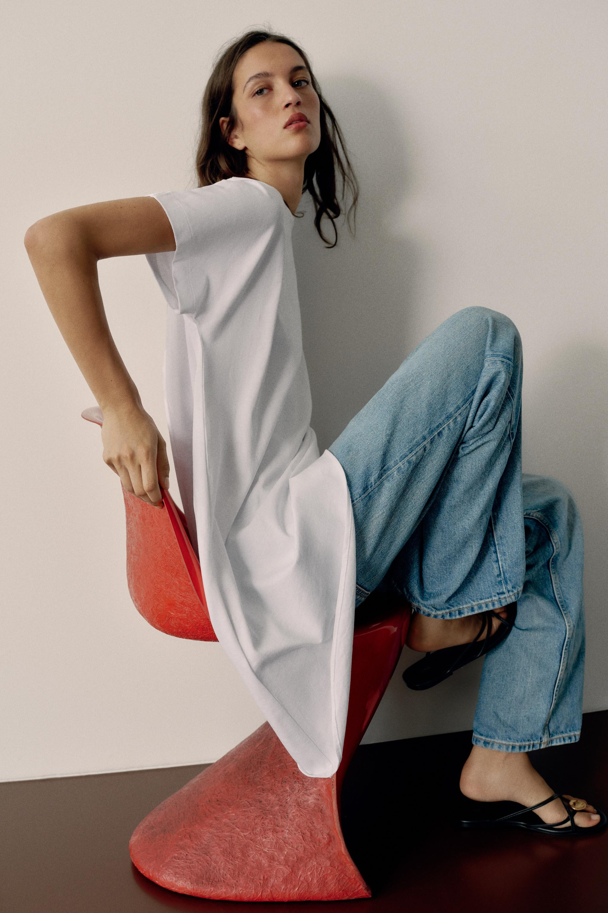 ASYMMETRIC SHORT SLEEVE T-SHIRT | Zara US