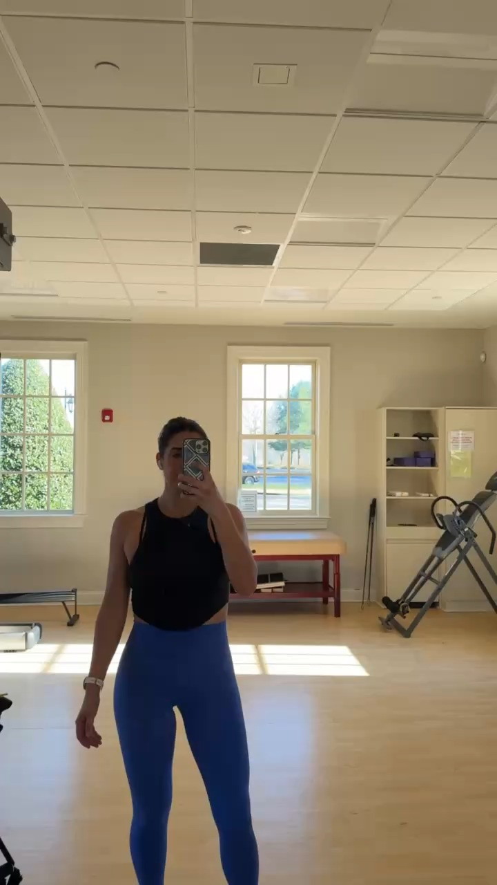 Activewear outfit 💙

activewear, lululemon, aerie sale, aerie activewear, garmin, csb, csb finds, gracewhitefit, grace white 

 

#LTKootd #LTKfitnessgoals #LTKActive