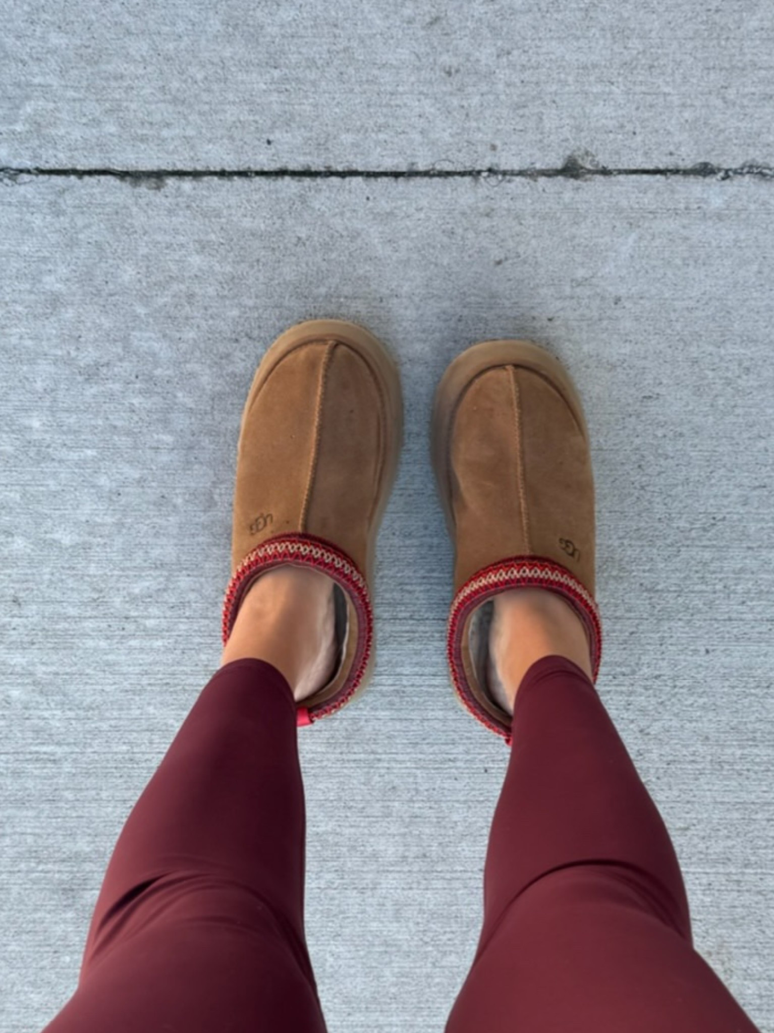 The best winter shoe!! 

winter fashion, finds under 100, winter shoes, shoe crush, watchnow, uggs, new arrivals, Dede Raad

#LTKFindsUnder100