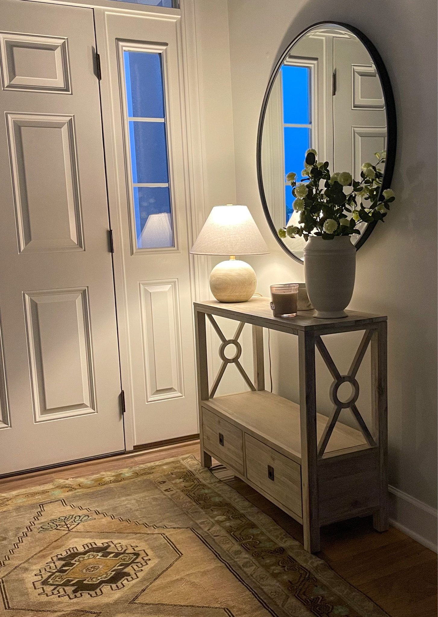 Cozy entryway 

Target find, Oushak rug, Turkish vintage rug, round black mirror, formal entryway decor ideas, Etsy rug 

#LTKFind #LTKhome #LTKstyletip