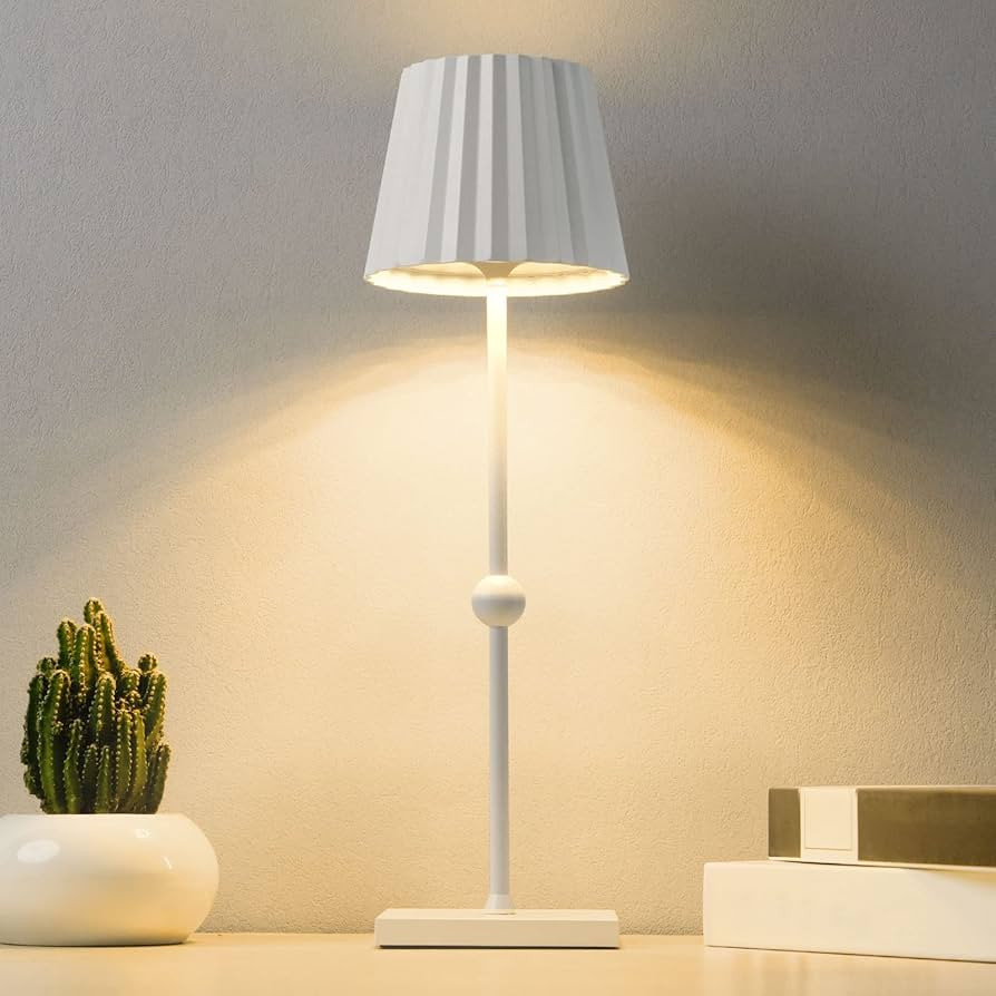 HUIVEOO Cordless Table Lamp, 5200mAh Metal Battery Operated Lamp, 3 Light Modes - Rechargeable Ta... | Amazon (US)