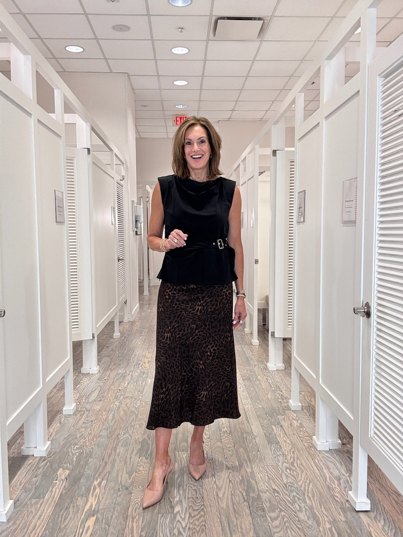 Black belted top - medium Leopard skirt - medium Plaid mesh shirt - medium Plaid mesh skirt- small All midi dresses - size 10 All above the knee dresses - size medium Fall transition dresses Late summer style

#LTKgrwm